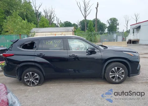 2021 Toyota Highlander Xle из США, поврежденный, VIN 5TDGZRBHXMS524495